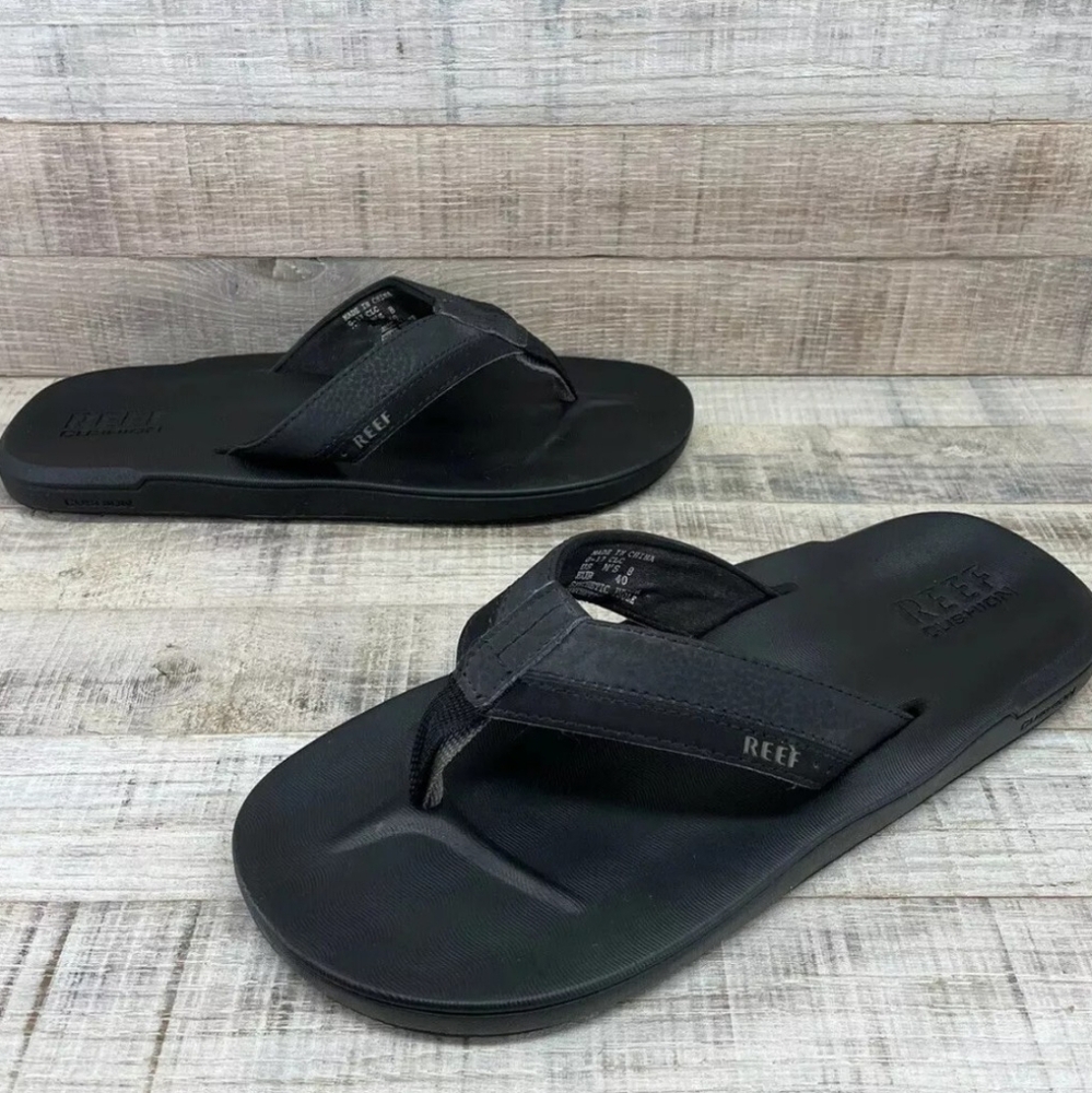 Reef Mens Cushion contoured Black Sandals | Mens Size 8